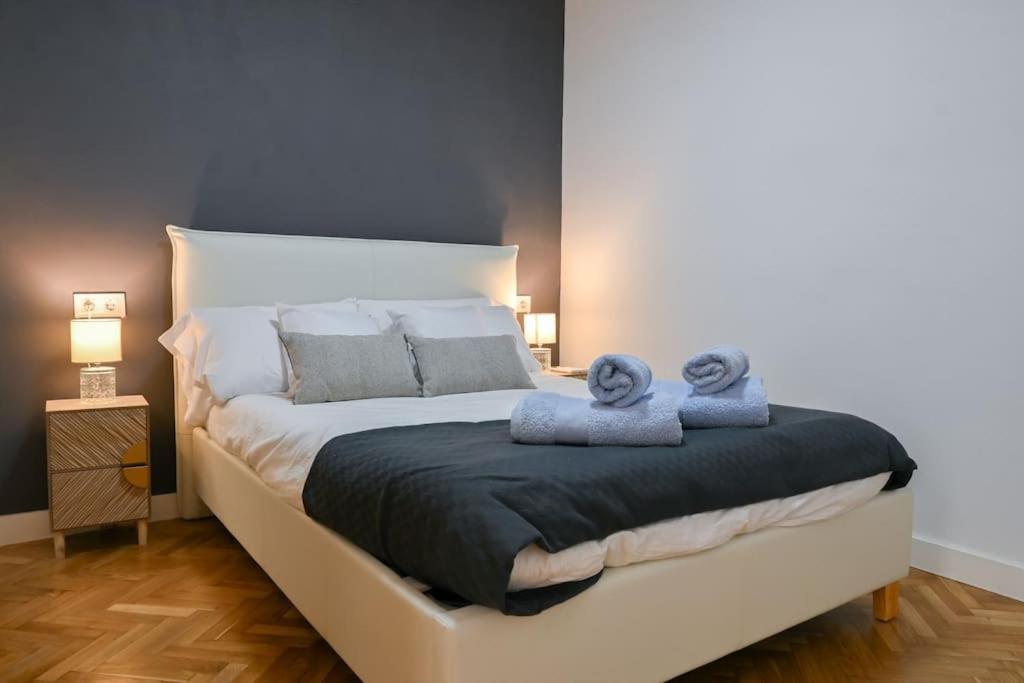 For You Rentals Apartamento Temporal Centrico De Dos Dormitorios Sil2 Madrid Bagian luar foto