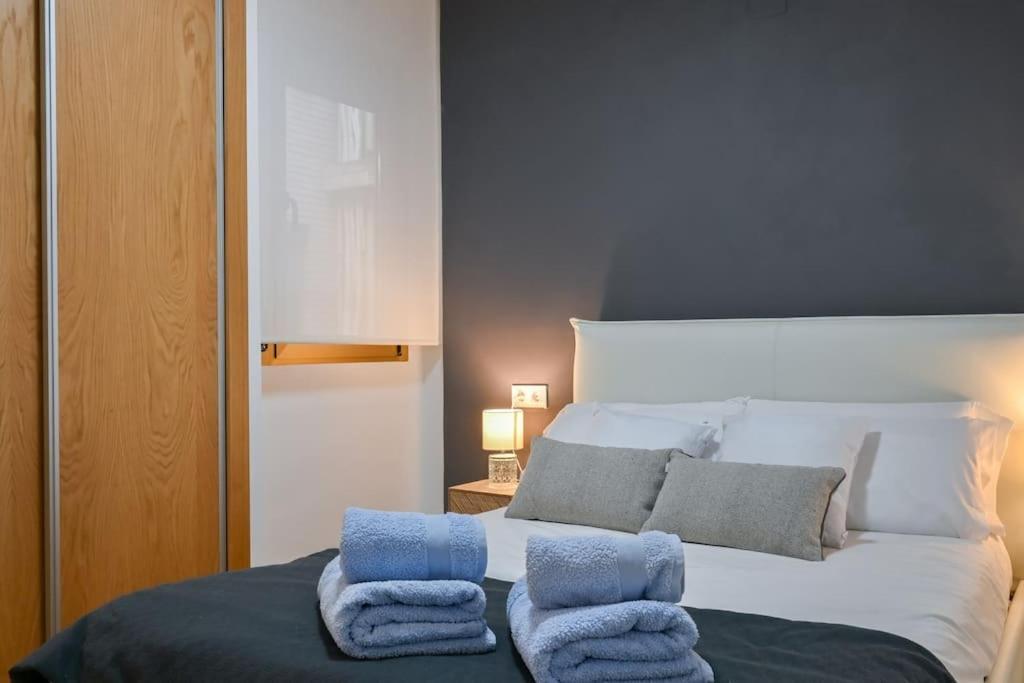 For You Rentals Apartamento Temporal Centrico De Dos Dormitorios Sil2 Madrid Bagian luar foto