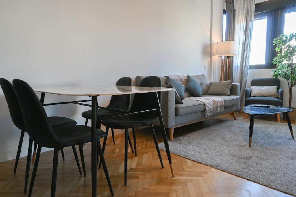 For You Rentals Apartamento Temporal Centrico De Dos Dormitorios Sil2 Madrid Bagian luar foto