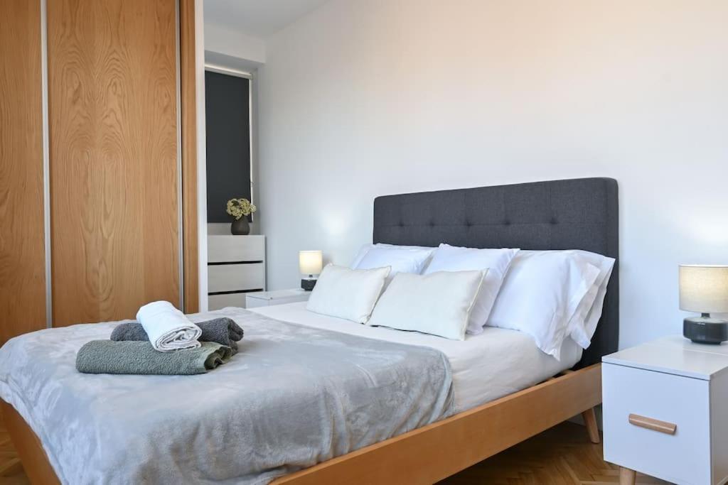 For You Rentals Apartamento Temporal Centrico De Dos Dormitorios Sil2 Madrid Bagian luar foto